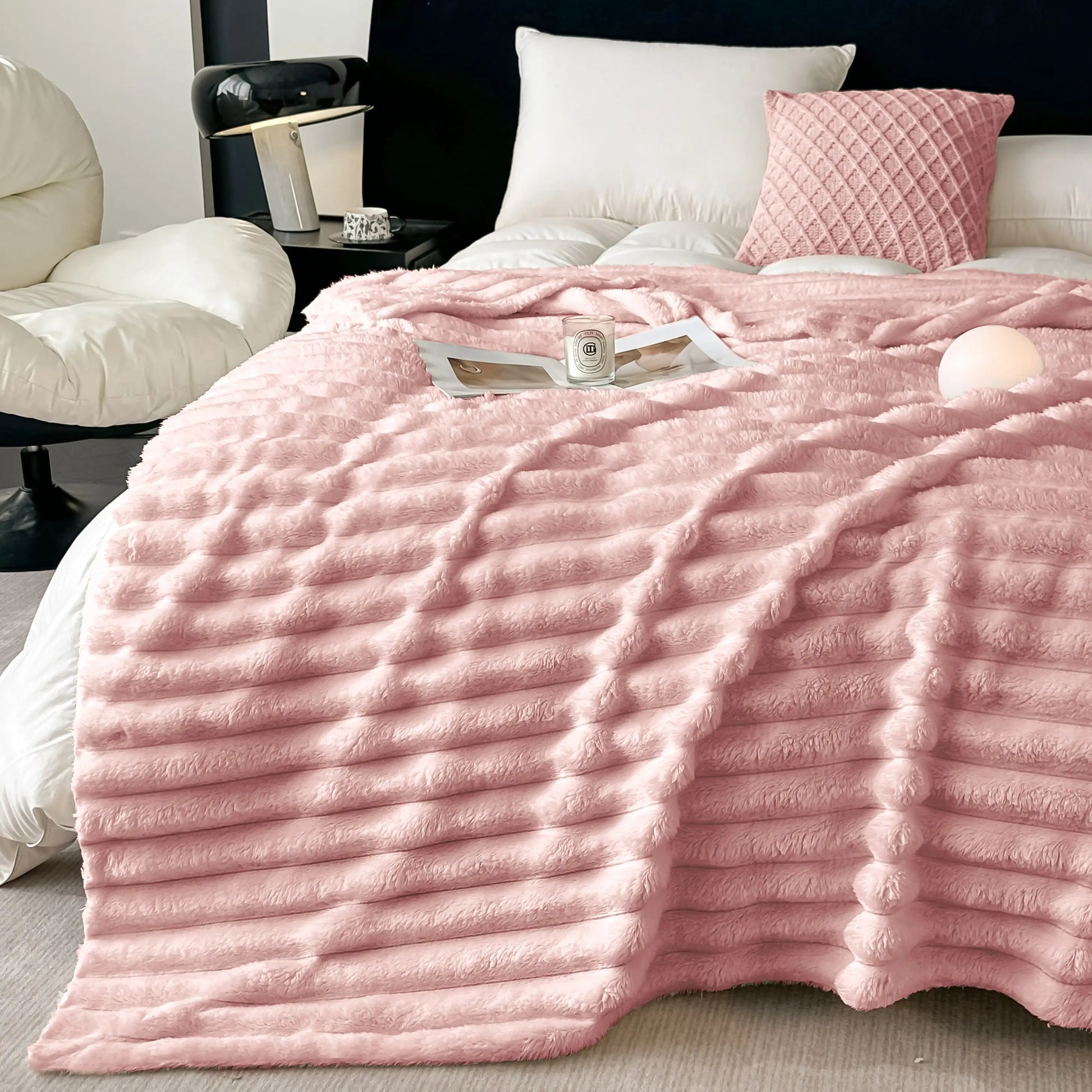 Warm Cozy Flannel Blanket,Soft Blanket, Office Sofa Couch Bed Camping Travel Nap Blanket,Machine Washable,Gift Blanket